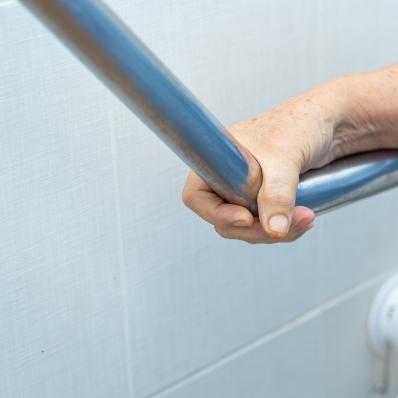 Je souhaite rénover ma salle de bain. Existe-t-il une aide financière ?